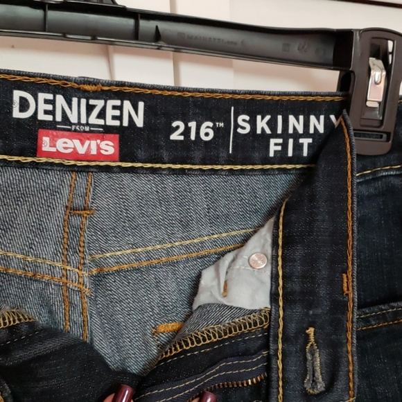 Jeans - Picture 2 of 5